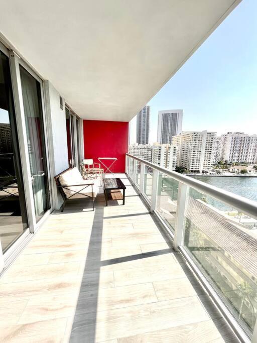 Luxury Condo Steps From Beach Hallandale Beach Exteriér fotografie