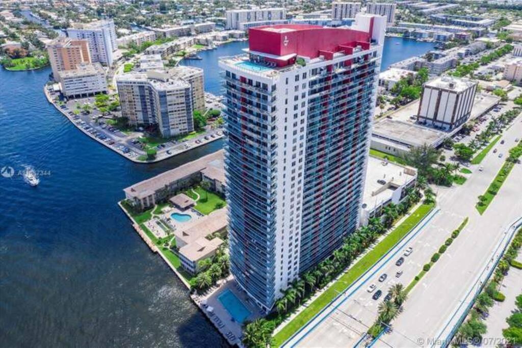 Luxury Condo Steps From Beach Hallandale Beach Exteriér fotografie